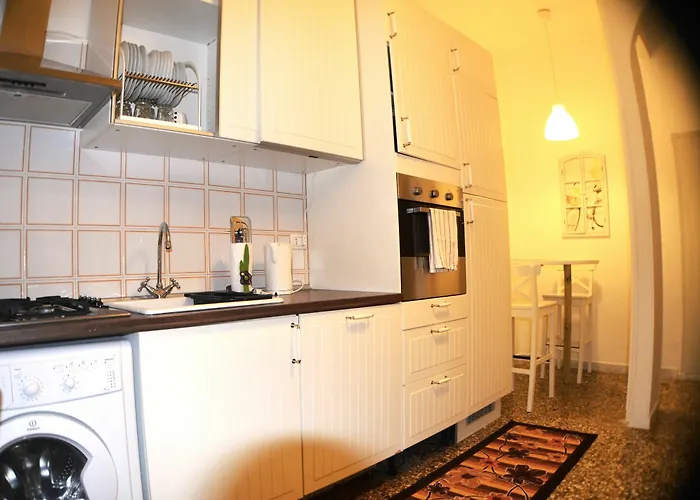 Al171 Tourist Close Metro B1 - Sant'agnese Annibaliano * Roma